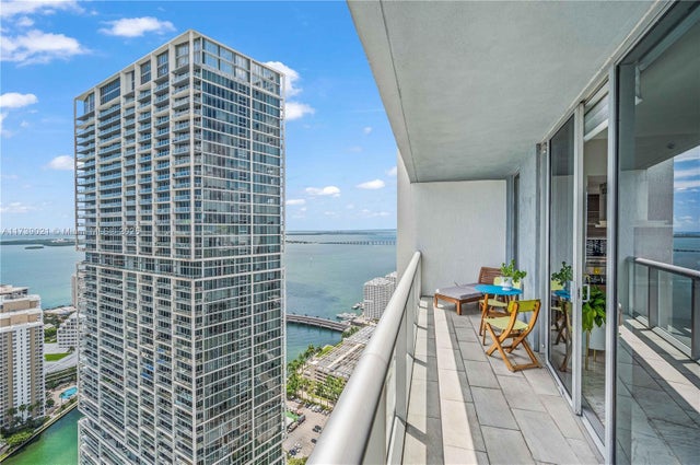 1 of 9 - 485 Brickell Ave 4402, Miami, FL
