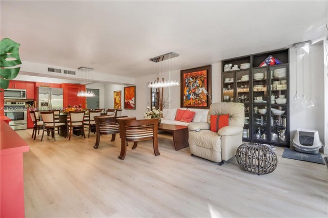 5 of 26 - 101 Ocean Lane Dr 1017, Key Biscayne, FL