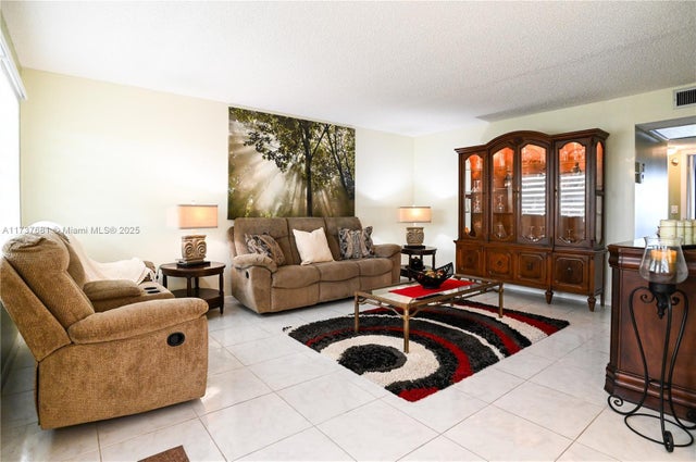 3 of 63 - 4110 Oakridge V 4110, Deerfield Beach, FL