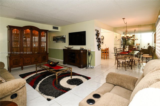 4 of 63 - 4110 Oakridge V 4110, Deerfield Beach, FL