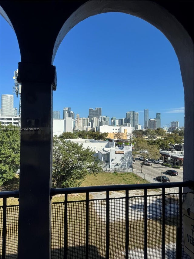 1 of 14 - 777 Sw 9th Ave 519, Miami, FL