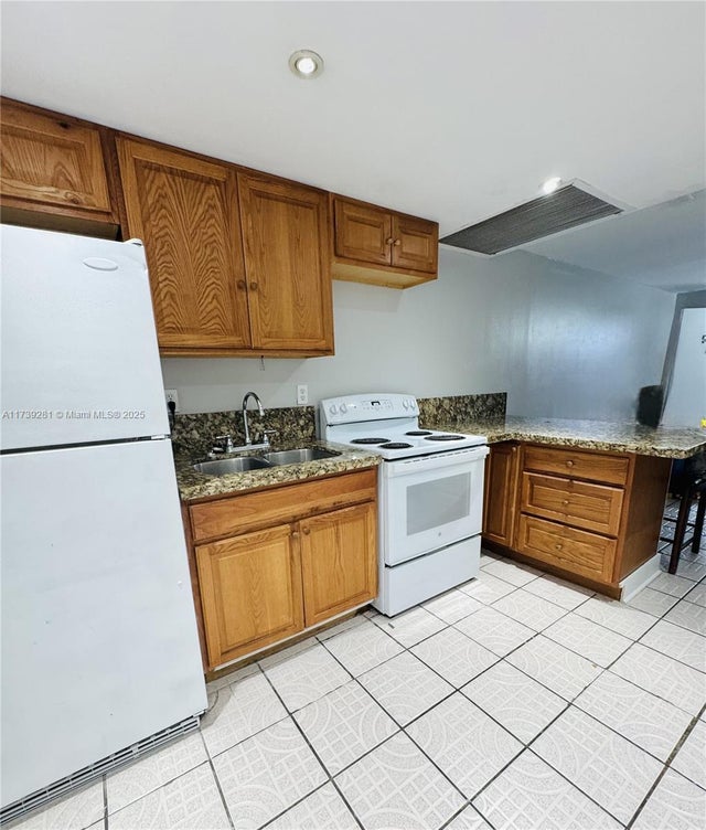 5 of 14 - 777 Sw 9th Ave 519, Miami, FL