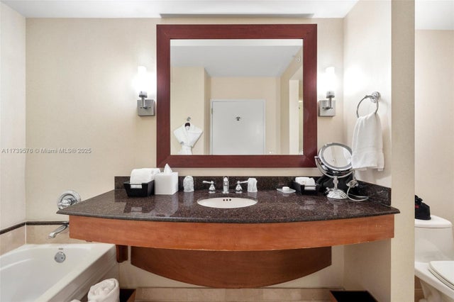 4 of 30 - 18001 Collins Ave 1003, Sunny Isles Beach, FL