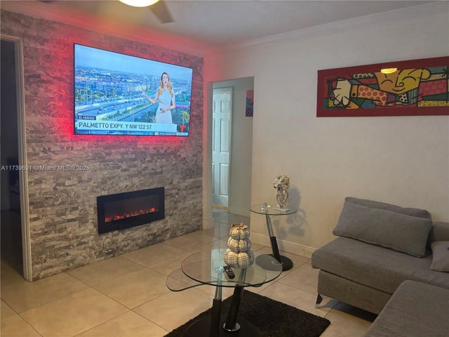 1 of 16 - 1332 Sw 22nd Ave, Fort Lauderdale, FL