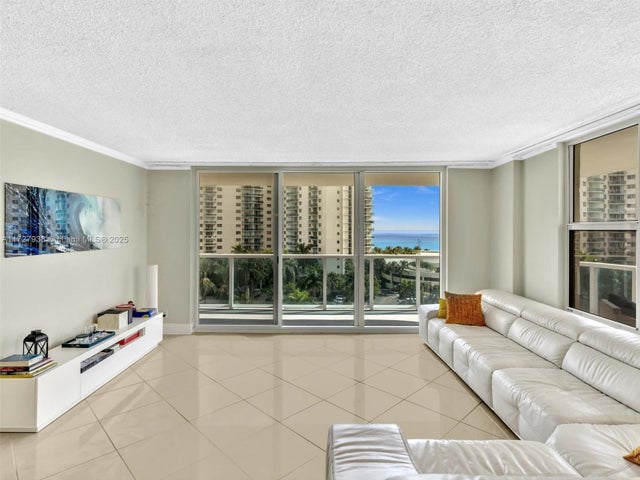 4 of 30 - 3800 S Ocean Dr 712a, Hollywood, FL