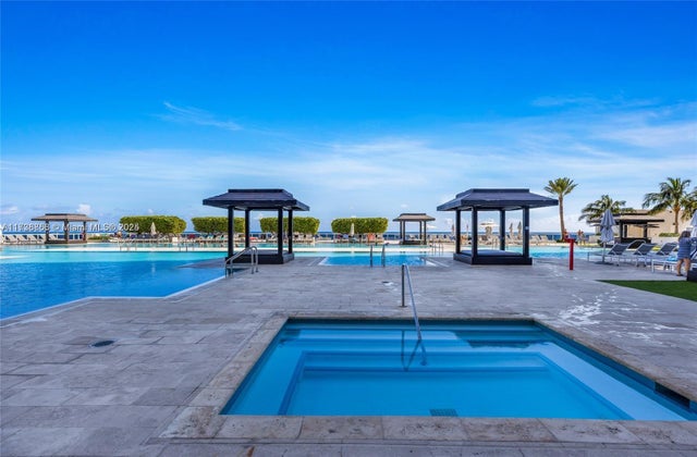 1 of 31 - 1830 S Ocean Dr 2209, Hallandale Beach, FL