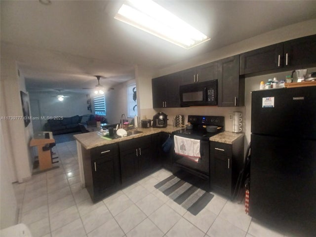 2 of 25 - 3777 Nw 78th Ave 8e, Davie, FL