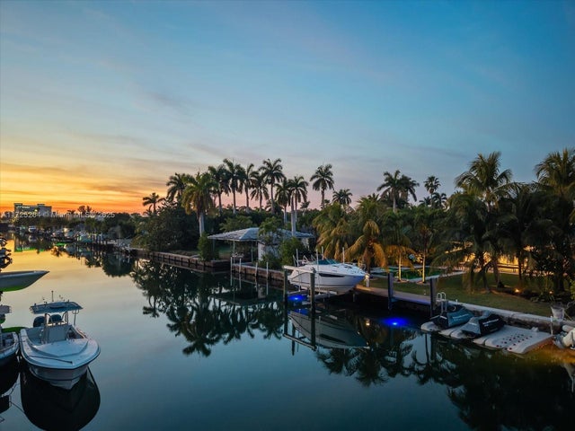 1 of 26 - 2104 Ne 124th St, North Miami, FL