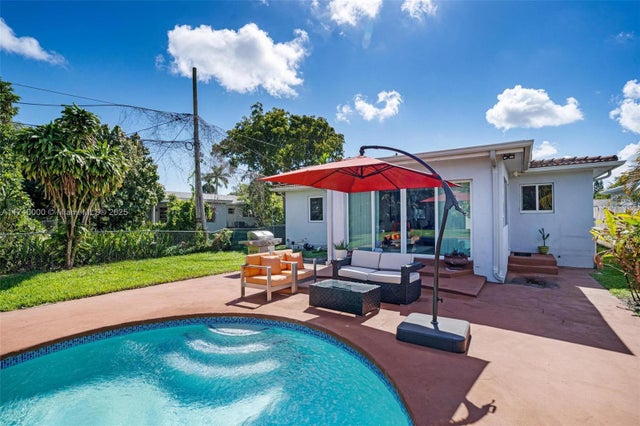 2 of 56 - 2923 Madison St, Hollywood, FL