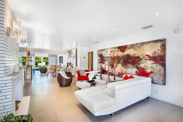 3 of 56 - 2923 Madison St, Hollywood, FL