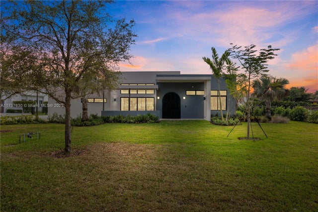 1 of 17 - 12450 Oak Park Dr, Davie, FL