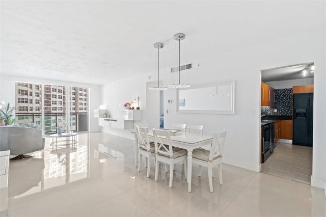 3 of 37 - 3001 S Ocean Dr 647, Hollywood, FL