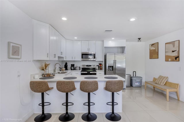 4 of 15 - 1401 Sw 3rd Ave, Dania Beach, FL