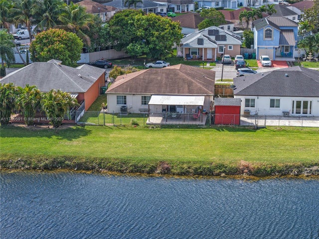 2 of 37 - 15921 Sw 143rd Ave, Miami, FL