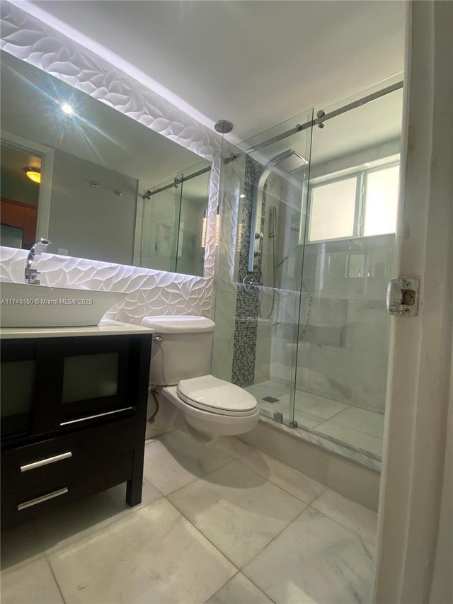 5 of 32 - 1420 Pennsylvania Ave 205, Miami Beach, FL