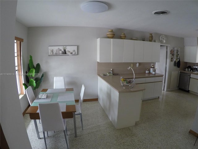 5 of 25 - 12945 Cherry Rd, North Miami, FL