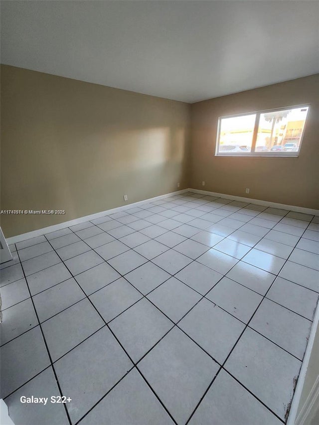 3 of 5 - 2824 Nw 55th Ave 1b, Lauderhill, FL