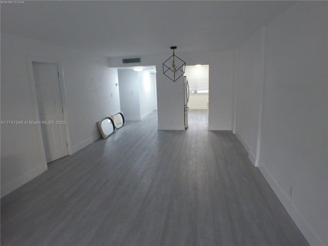 2 of 33 - 2601 Nw 48th Ter 241, Lauderdale Lakes, FL