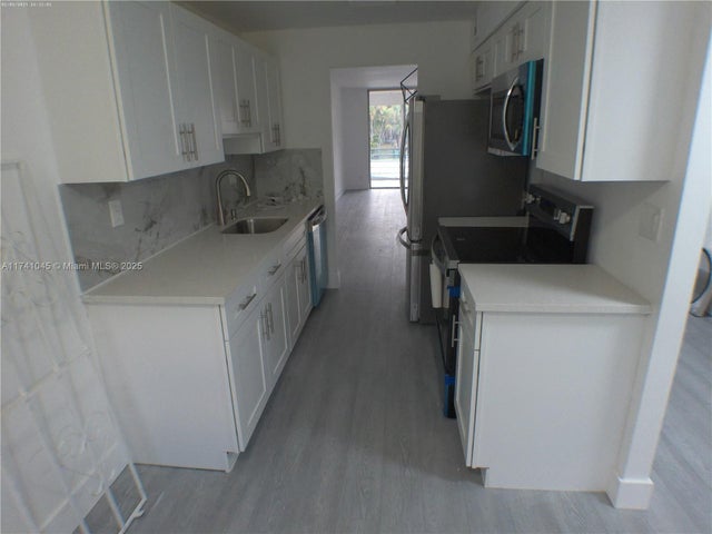 4 of 33 - 2601 Nw 48th Ter 241, Lauderdale Lakes, FL