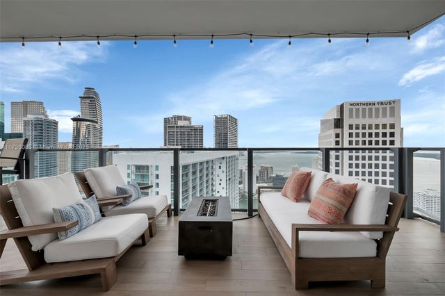 1 of 45 - 68 Se 6th St 3911, Miami, FL