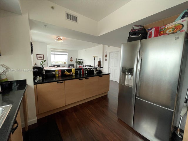 3 of 17 - 140 S Dixie Hwy 501, Hollywood, FL