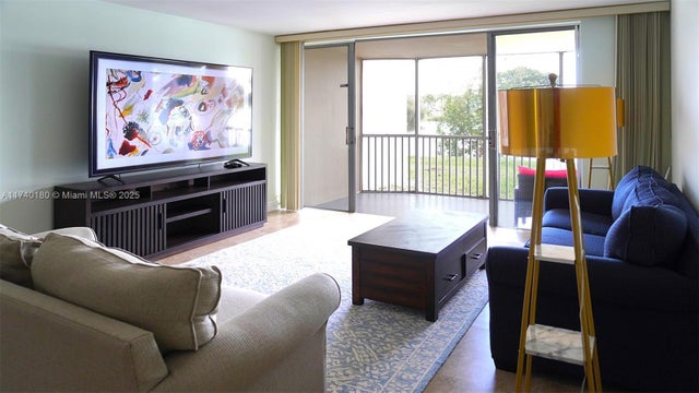 1 of 31 - 1750 Ne 191st St 129-4, Miami, FL