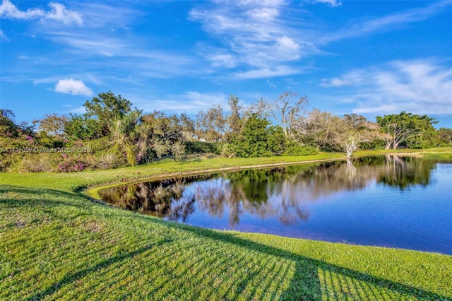 2 of 79 - 2400 Nw Lakeridge Dr, Palm City, FL