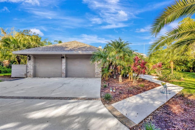 4 of 79 - 2400 Nw Lakeridge Dr, Palm City, FL