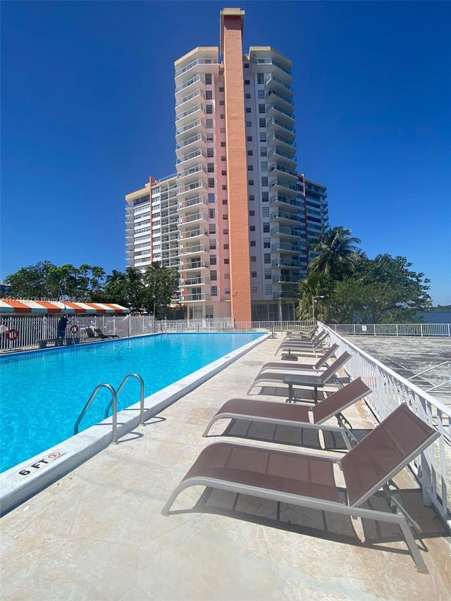 1 of 23 - 1301 Ne Miami Gardens Dr 903w, Miami, FL