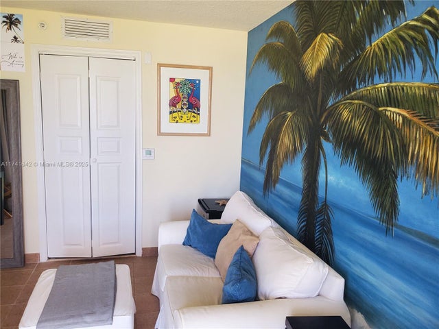4 of 8 - 17555 Collins Ave Bc2, Sunny Isles Beach, FL