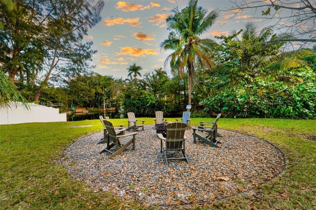 5 of 31 - 40 Ne 24th St, Lazy Lake, FL