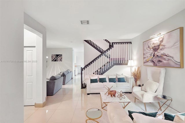 4 of 24 - 20920 Ne 8 Ave, Miami, FL
