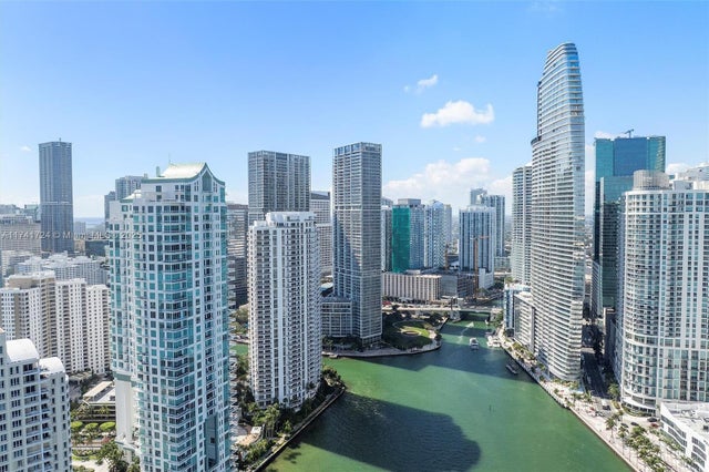 1 of 70 - 300 Biscayne Blvd Way 903, Miami, FL