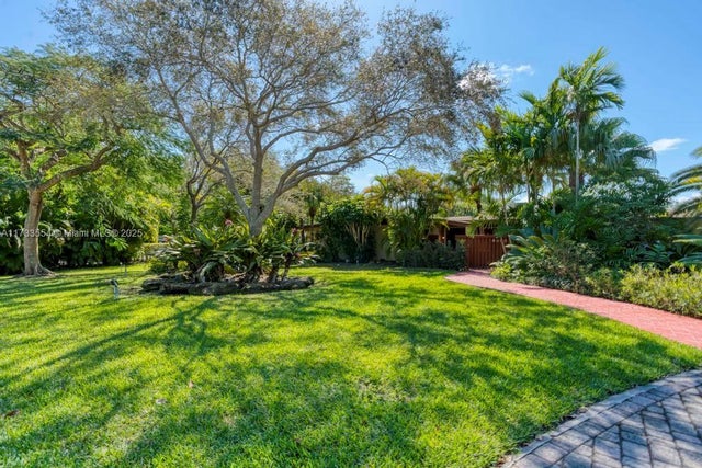 2 of 63 - 6000 Chapman Field Dr, Pinecrest, FL