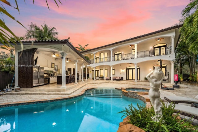 2 of 71 - 8200 Nw 163rd St, Miami Lakes, FL