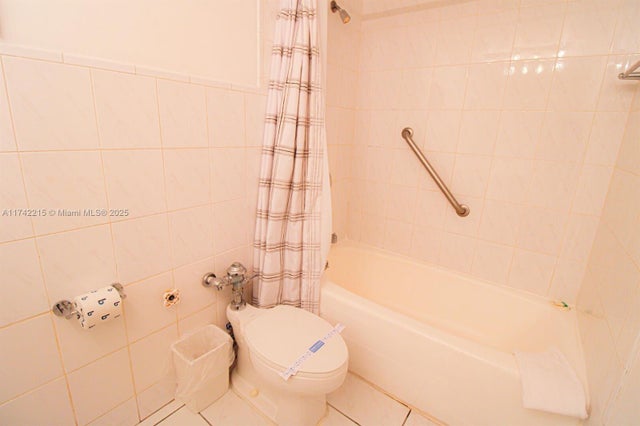 3 of 14 - 5445 Collins Ave 1221, Miami Beach, FL