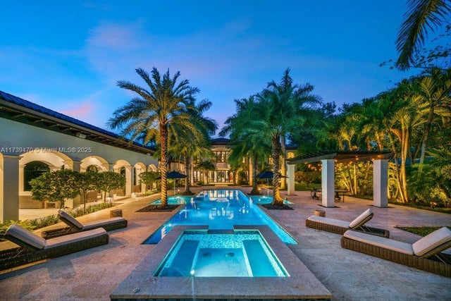 1 of 40 - 6220 Sw 92nd St, Pinecrest, FL