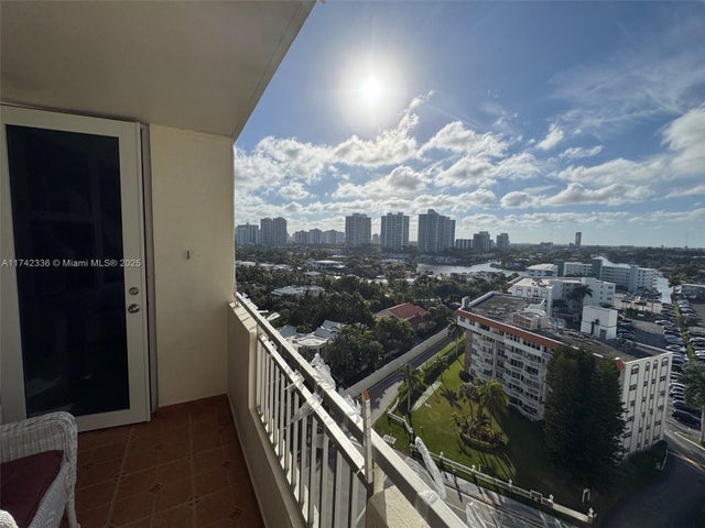 3 of 19 - 3180 S Ocean Dr 1217, Hallandale Beach, FL