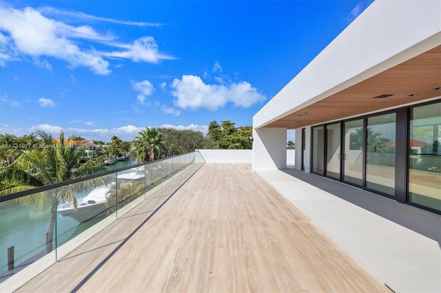 5 of 79 - 960 Mariner Dr, Key Biscayne, FL