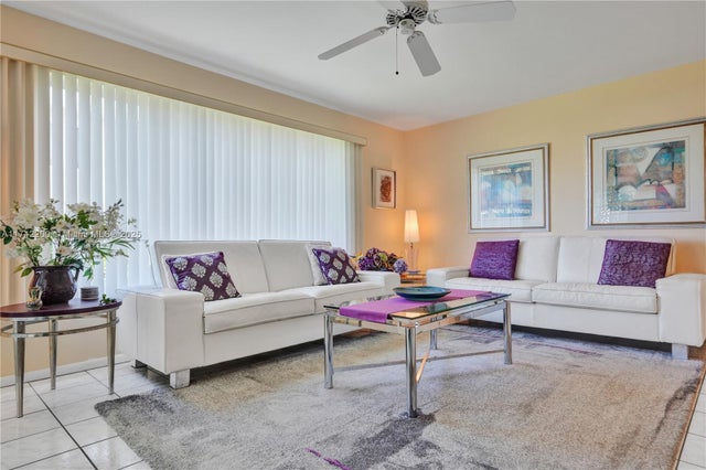 1 of 38 - 110 South Blvd 1a, Boynton Beach, FL