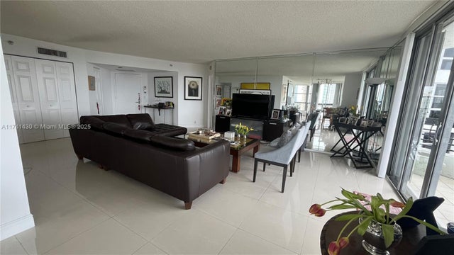 5 of 41 - 3500 Mystic Pointe Dr 1405, Aventura, FL