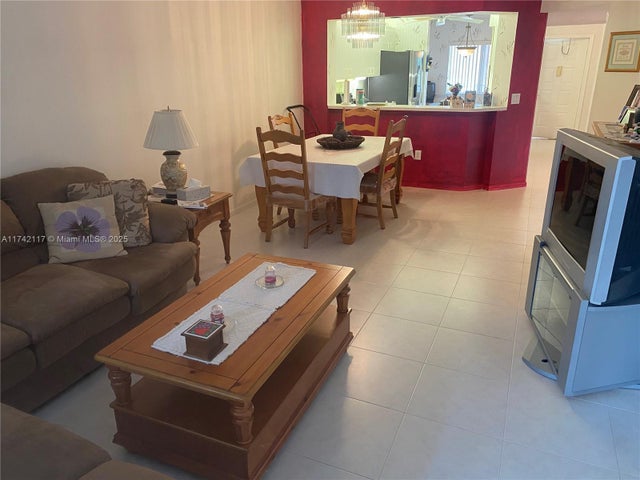 5 of 42 - 9551 Weldon Cir E314, Fort Lauderdale, FL