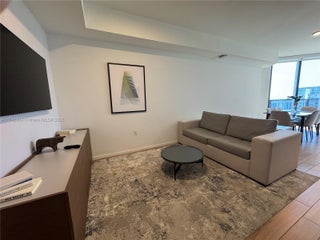 Photo of Listing #A11742984