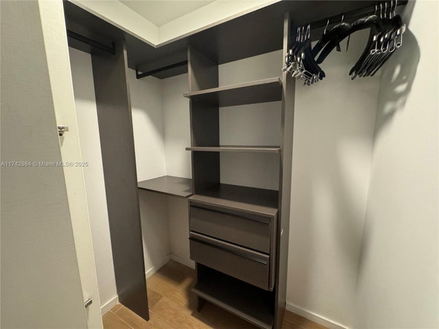 5 of 28 - 398 Ne 5th St 4614, Miami, FL