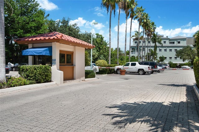 2 of 13 - 55 Ocean Lane Dr 1026, Key Biscayne, FL