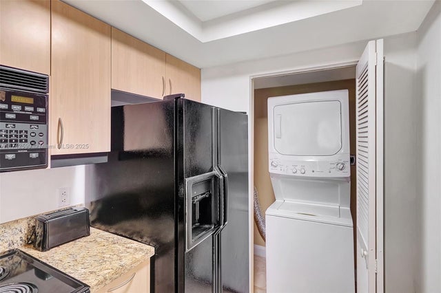 4 of 23 - 2951 S Bayshore Dr 911, Miami, FL