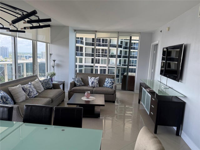 4 of 28 - 1830 S Ocean Dr 1708, Hallandale Beach, FL
