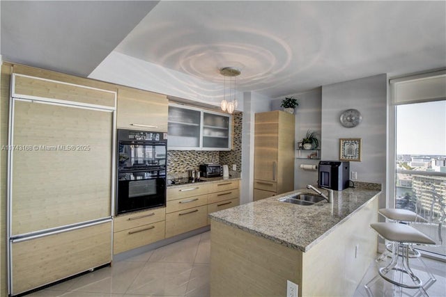 5 of 28 - 1830 S Ocean Dr 1708, Hallandale Beach, FL
