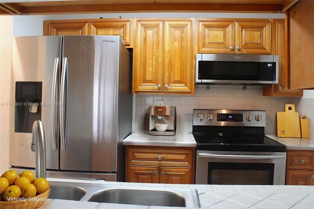 5 of 15 - 9455 W Flagler St C409, Miami, FL