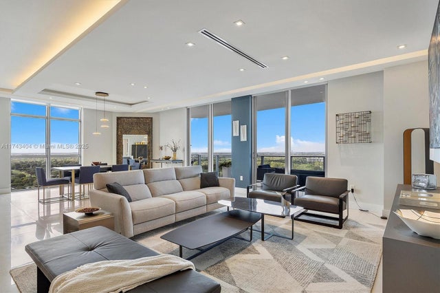 1 of 82 - 17301 Biscayne Blvd 2302, North Miami Beach, FL